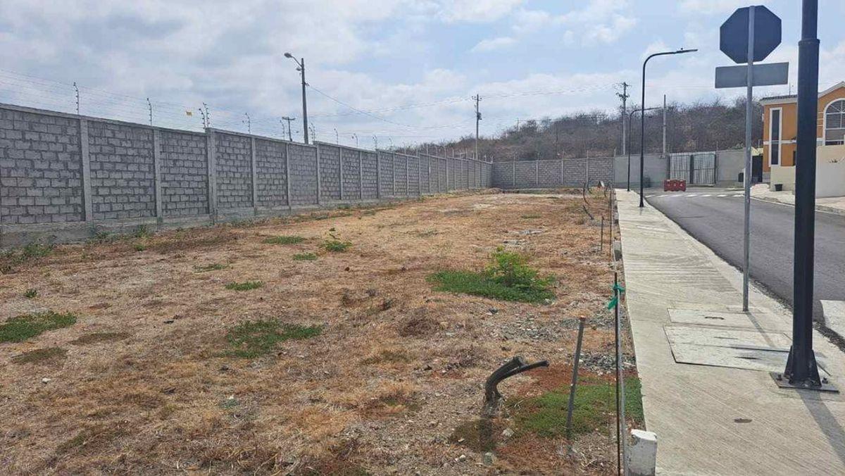 Terreno de Venta Dentro de Urbanización en Manta, Manabí — imagen 7