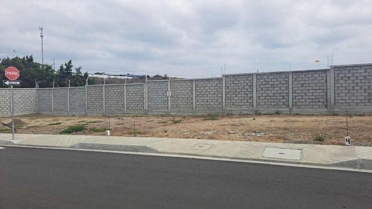 Terreno de Venta Dentro de Urbanización en Manta, Manabí — imagen 3