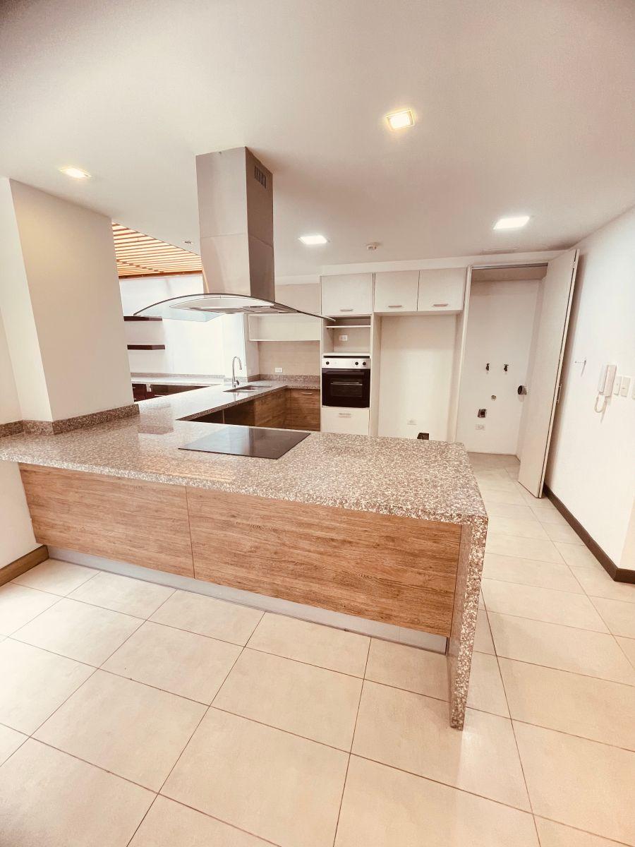 En Venta - Departamento Dúplex en La Floresta — imagen 4