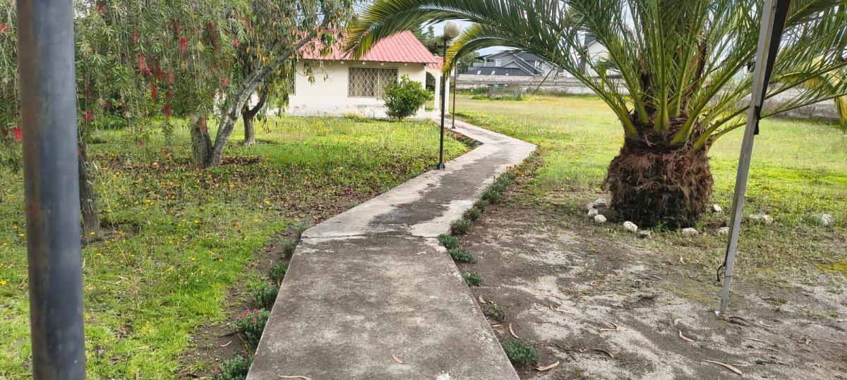 Terreno de 3.420 m en Mariana de Jesus — imagen 4