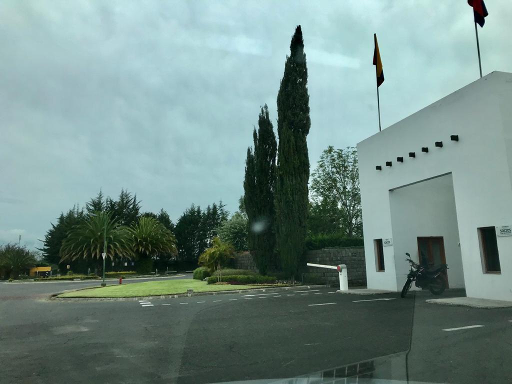 Venta Oportunidad Terreno Club Privado Arrayanes, Puembo 1100 m² — imagen 4