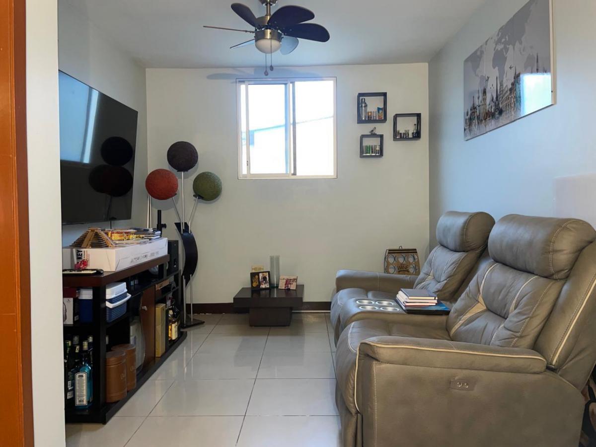 Casa en Venta Urbanización Castilla, Esquinera 127,5 m², 4 Habitc - Mons García, Guayas — imagen 5