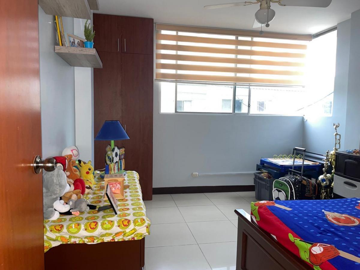 Casa en Venta Urbanización Castilla, Esquinera 127,5 m², 4 Habitc - Mons García, Guayas — imagen 4