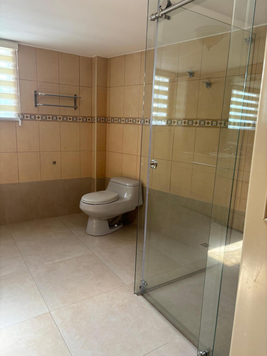 Vendo Linda Casa Independiente El Condado, 3 Dorm., $235 Mil Dolares — imagen 5