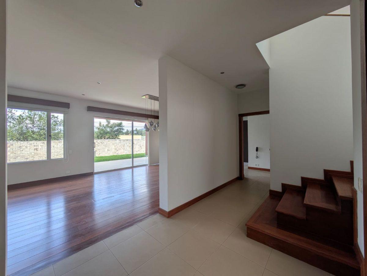 Hermosa Casa de Venta en San Patricio — imagen 5