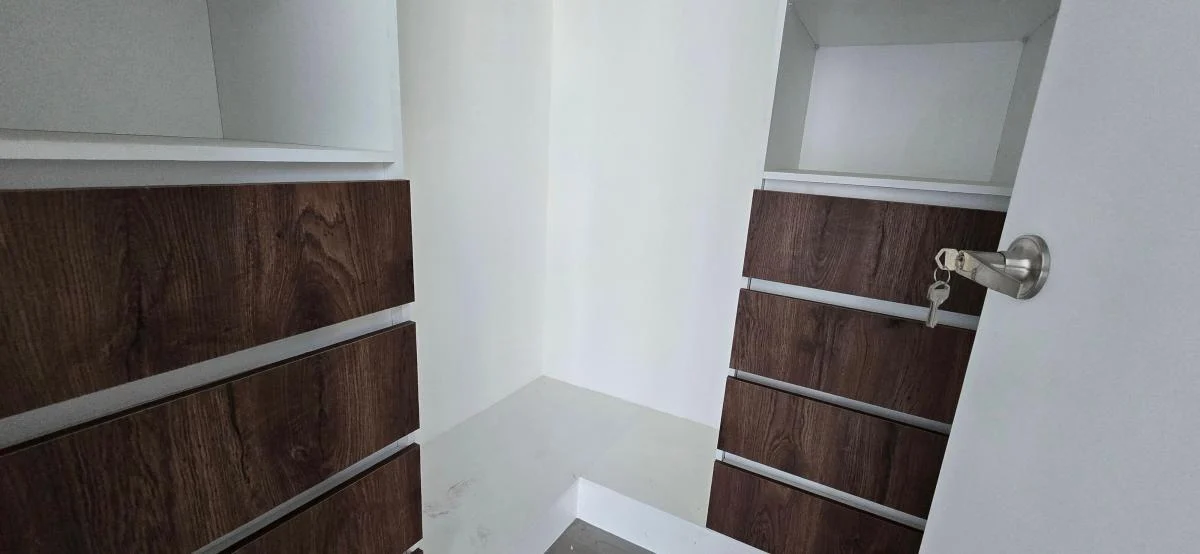 Vendo Moderna Casa en Urbanización Privada La Costa Samborondón, Guayas — imagen 3
