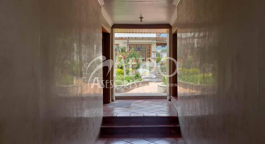 Casa Rentera en Venta Atuntaqui, Imbabura — imagen 3