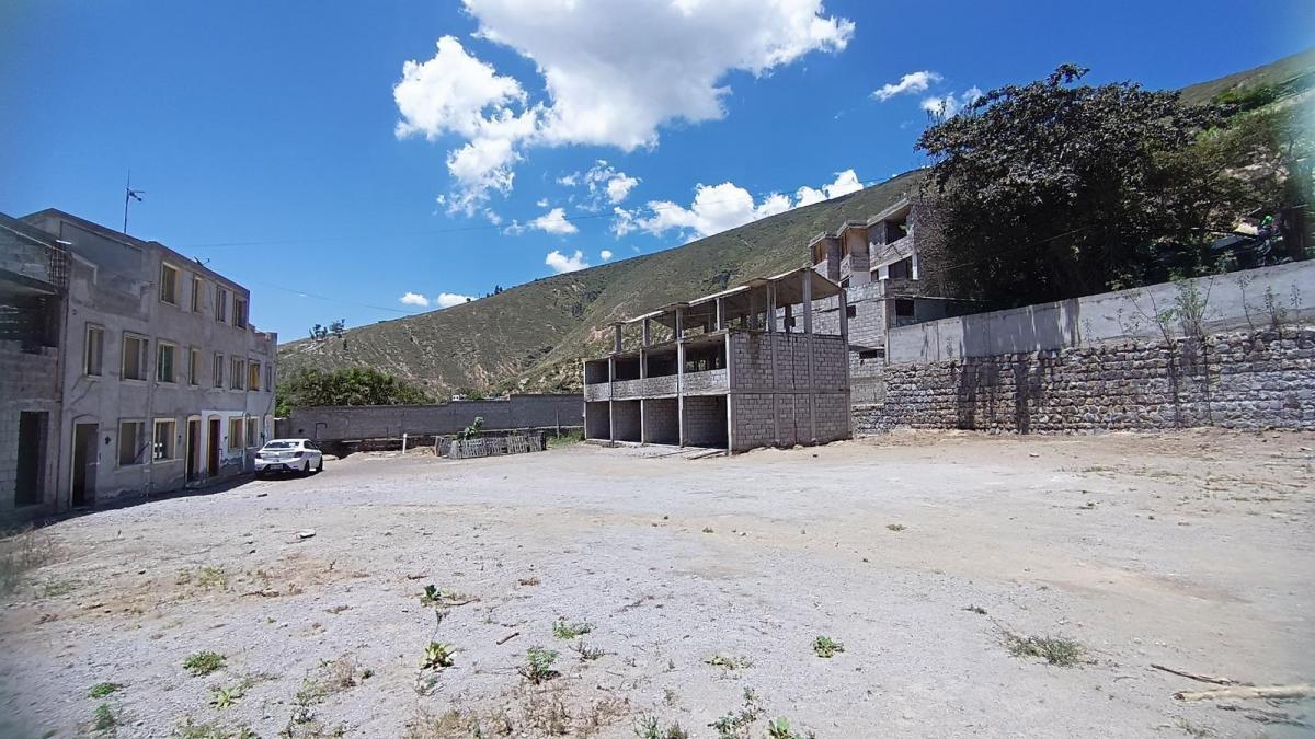 Mitad del Mundo, Proyecto Habitacional "San Antonio", Calle 21 de Mayo — imagen 3