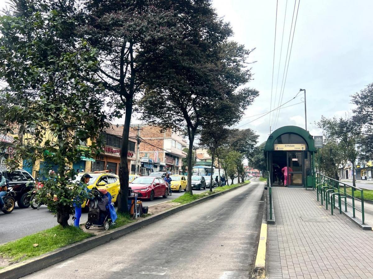 Mv - Sector Pintado, Av Mariscal Sucre en Venta Terreno Comercial 690,83 m² — imagen 3