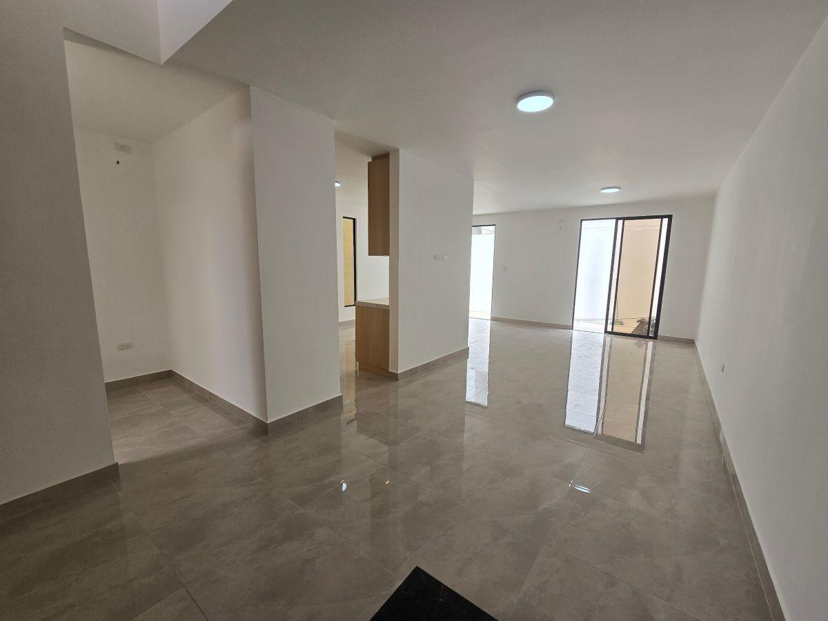 Vendo Casa en Urbanización San Antonio de Estreno, Guayas — imagen 5