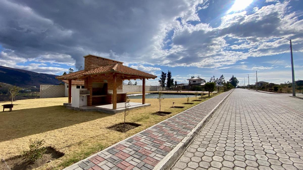 Terreno de 800 m² de Venta en Tabacundo (Urb. Hacienda La Pradera) — imagen 5
