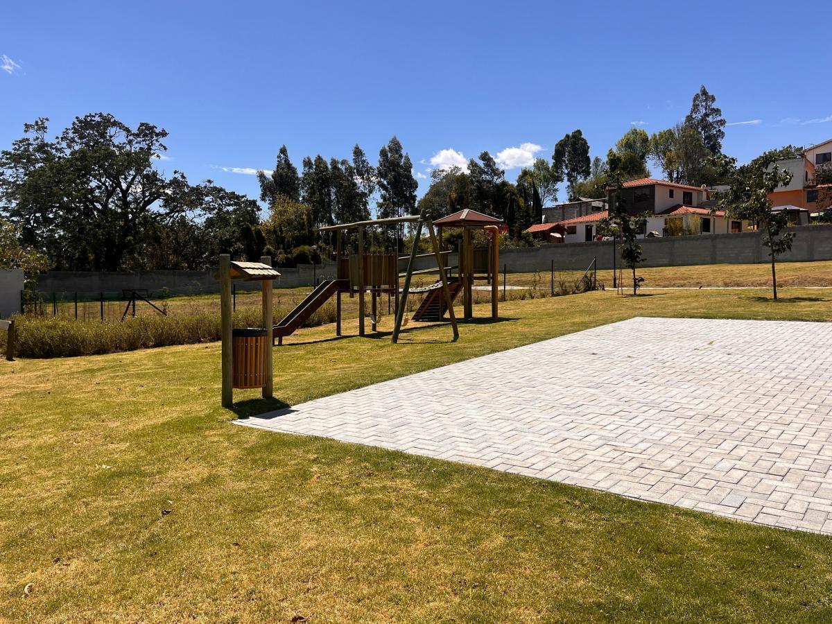 Terrenos de Venta en Puembo 401 m² Dentro de Urbanización — imagen 3