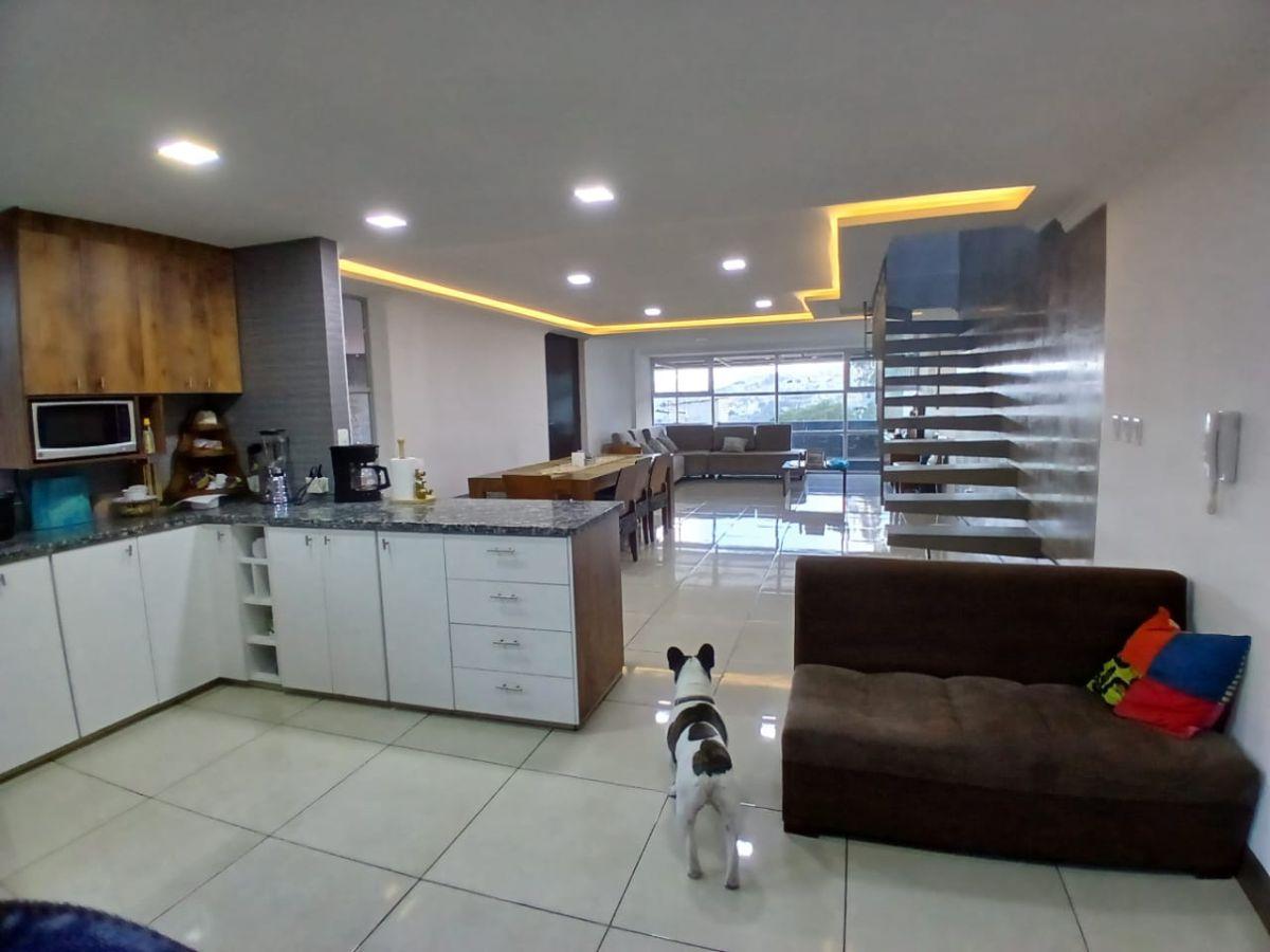 Vendo Hermosa Casa en La Eloy Alfaro — imagen 3
