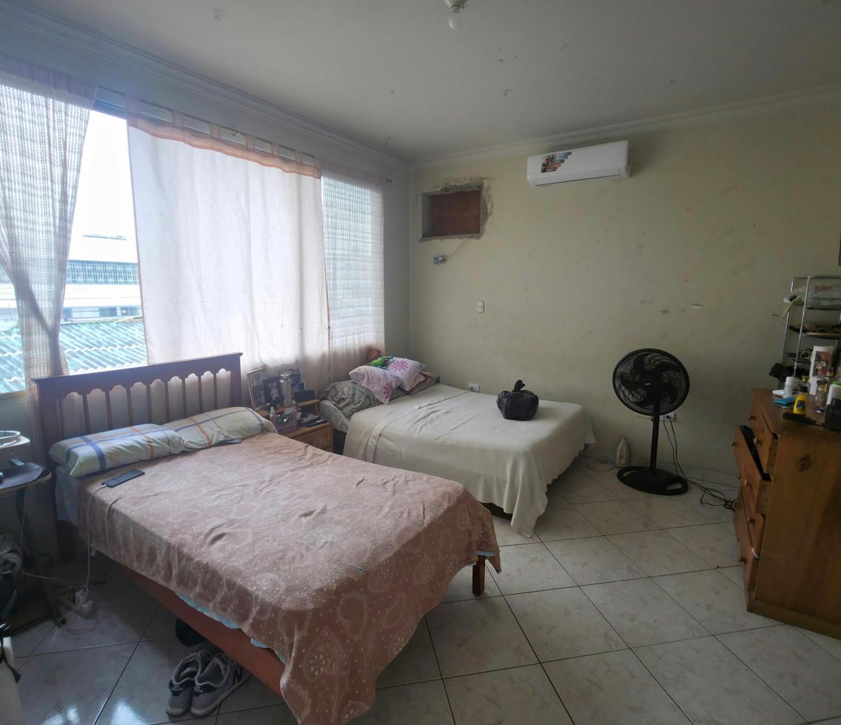 Vendo Casa Amplia en Alamos Norte, Empresas o Familia, Guayas — imagen 3