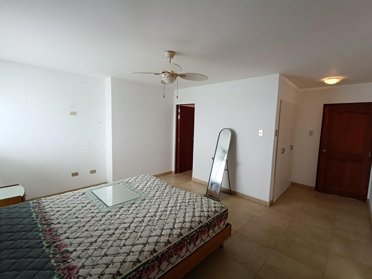 Vendo Departamento con Vista Al Mar en El Malecon de San Lorenzo, Salinas — imagen 5
