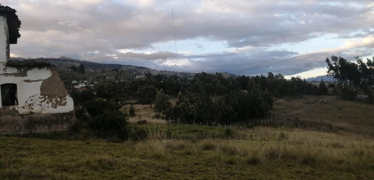 Macrolote en Venta Constantino Fernandez. Ambato!, Tungurahua — imagen 3