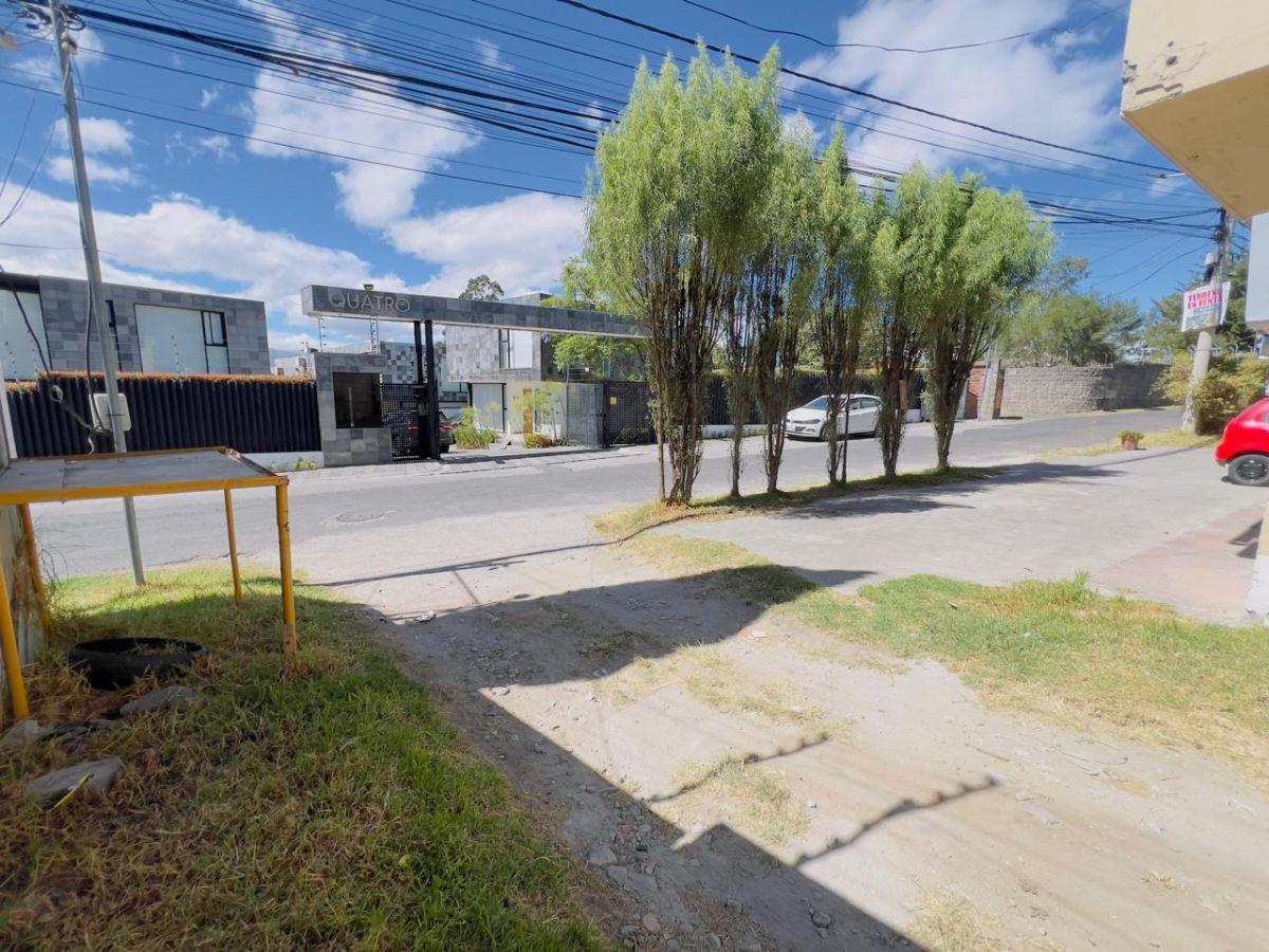 Vendo Hermoso Terreno 5.000 m San Juan de Cumbaya Ideal Para Proyecto! — imagen 3