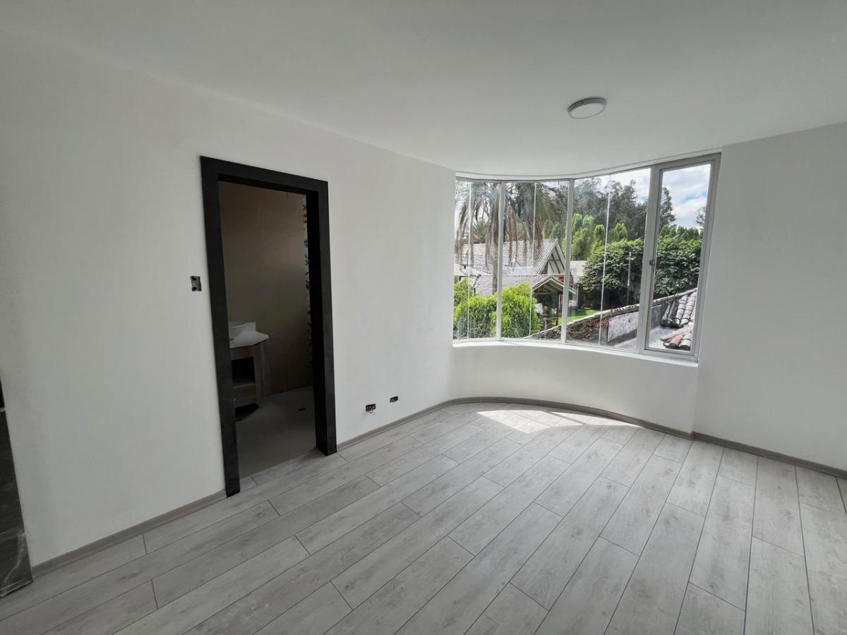 Casa Los Chillos, Conjunto Pequeño Donde Tus Hijos Pueden Crecer con Tranquilidad. Provincia de Pichincha — imagen 5