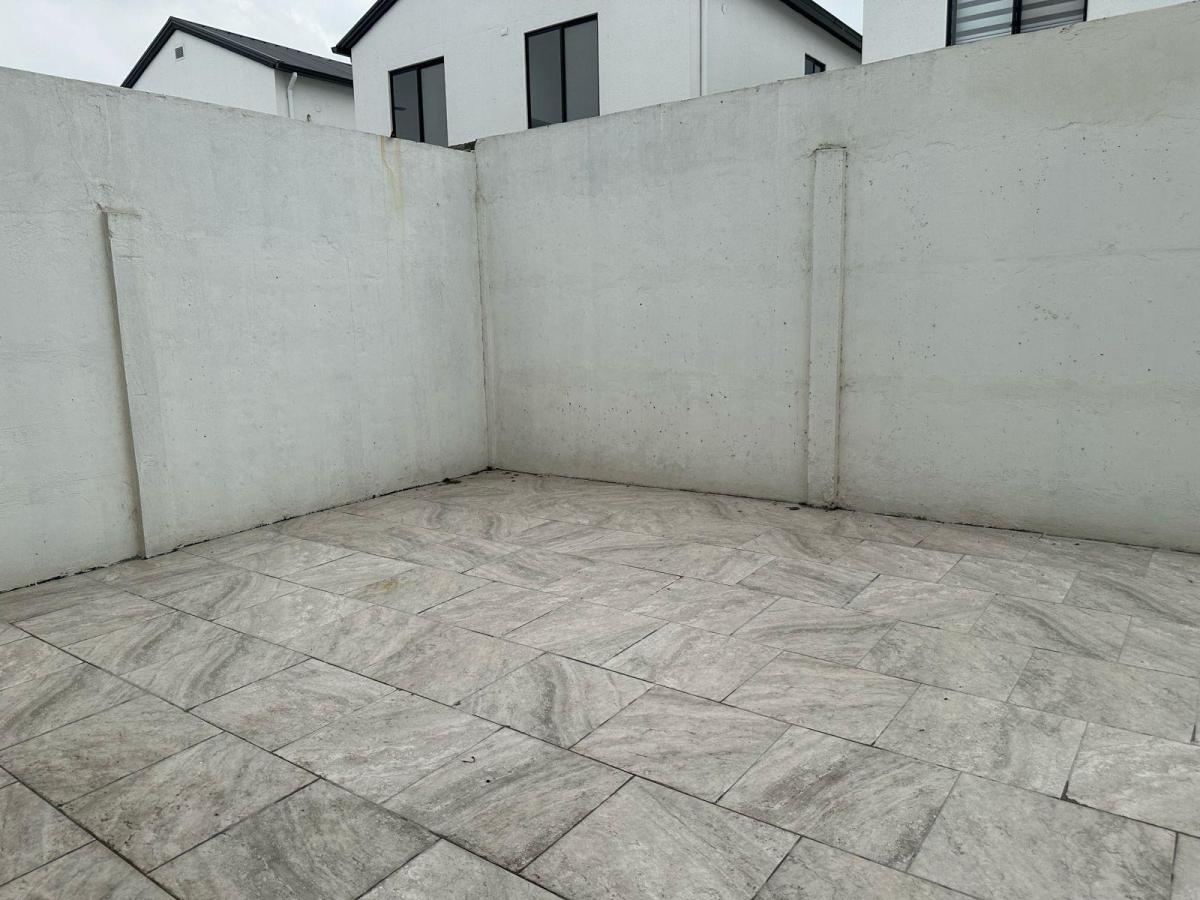 Venta de Casa Esquinera de Estreno en Valle Norte - Via a Salitre/aurora (Jp), Guayas — imagen 3