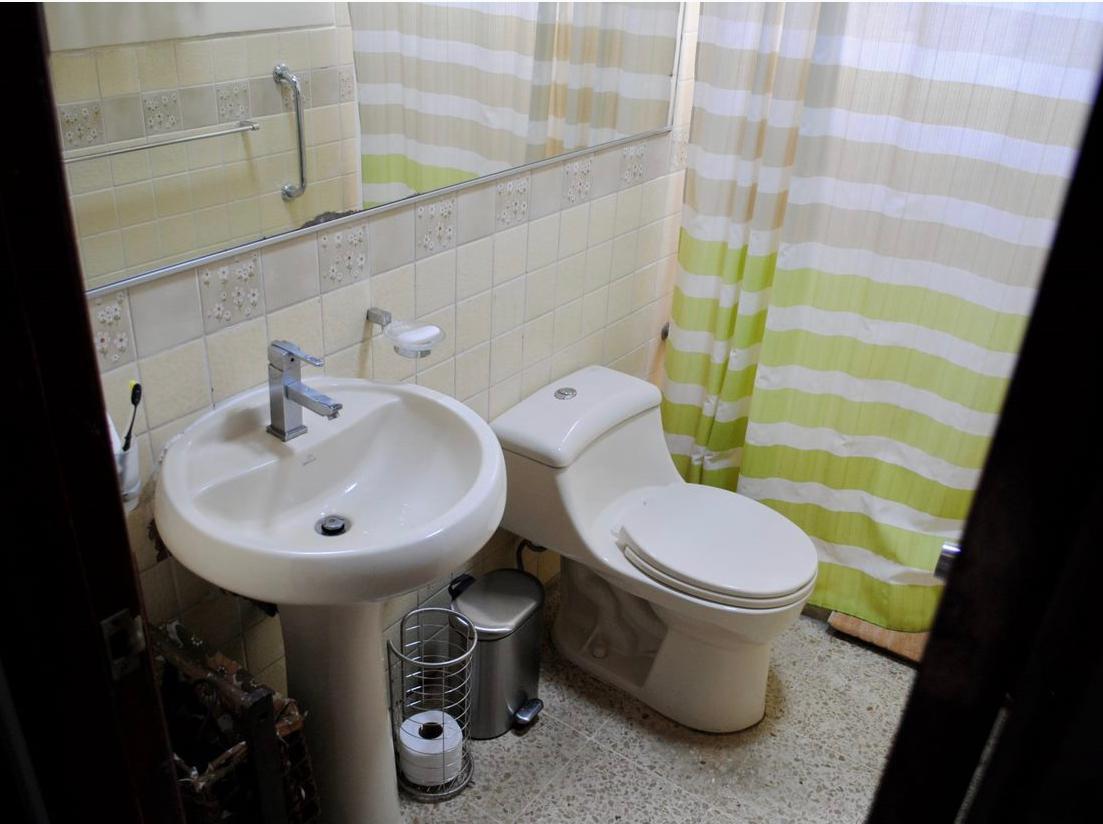Vendo Hermosa Casa en La Garzota 4 Dorm + Estudio, Guayas — imagen 3