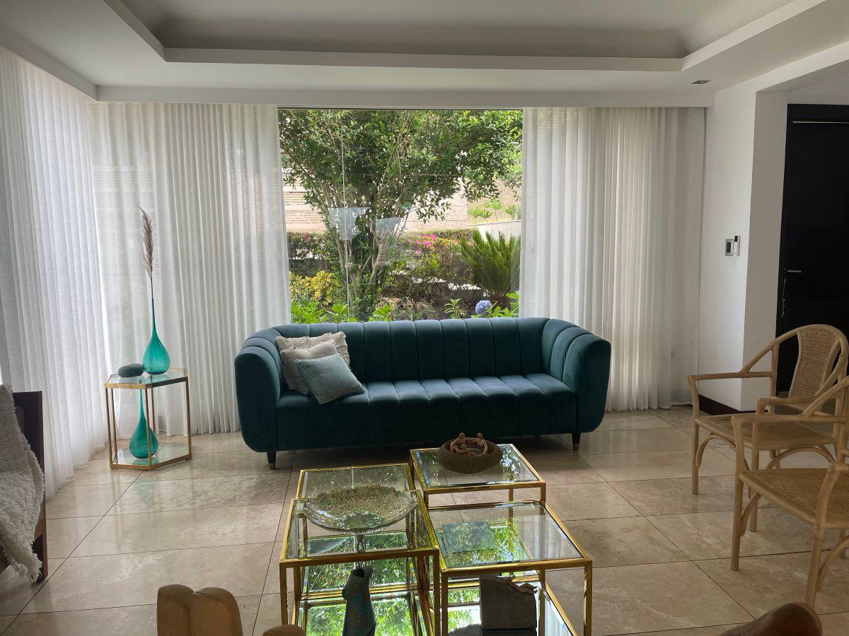 Casa de Lujo en Venta en Cumbaya en Urbanización de Lujo — imagen 5