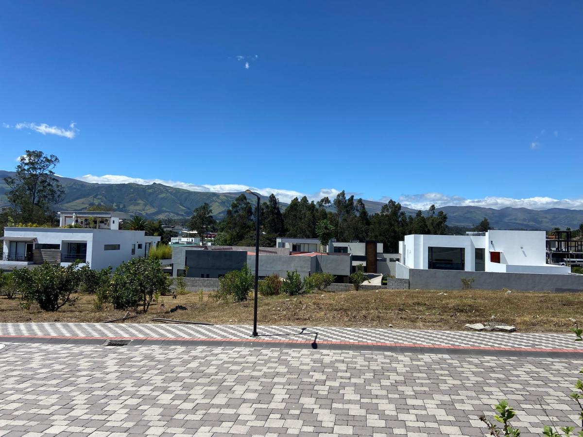Puembo Lotizacion Privada Bifamiliar — imagen 4