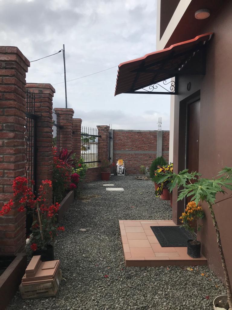 Casa en Venta en La Urbanizacion Mantazul, Manabí — imagen 3