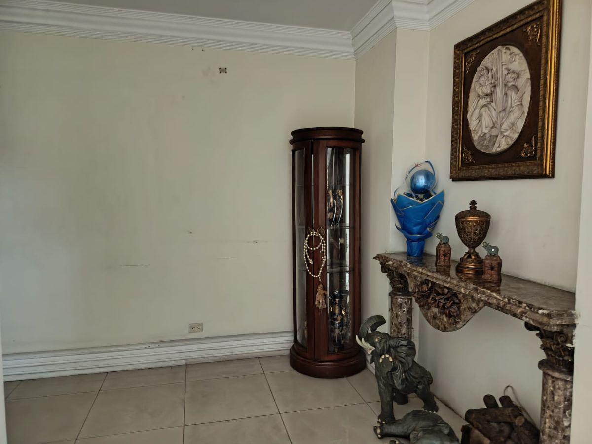 Venta Casa Rentera Esquinera en Sucre y Av Briones, Guayas — imagen 3