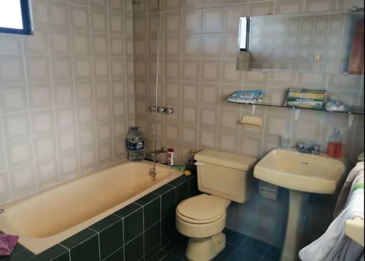 Amplia Casa en Venta Tres Niveles con Seis Dorm. Sector Cotocollao — imagen 3