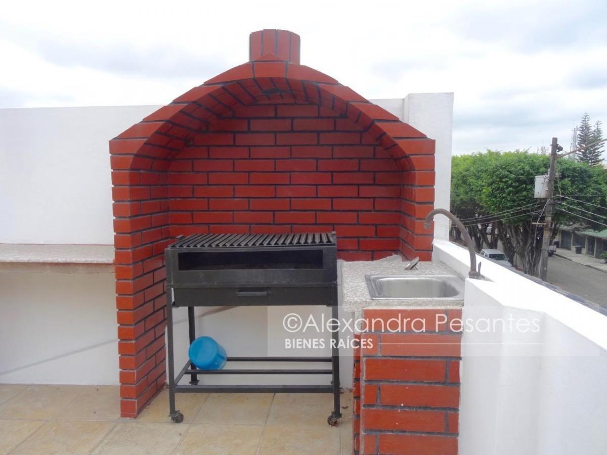 Kennedy Norte. Urbanizacion Privada Casa Impecable 1000 m² en Venta, Guayas — imagen 3