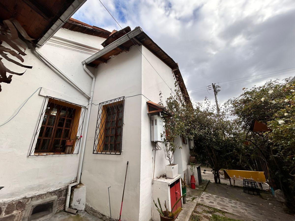 Hermosa Casa Esquinera y Rentera en La Floresta — imagen 3