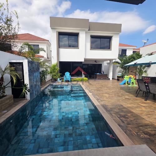 Se Vende Casa en Urb. Portofino vía a La Costa Km 11.5, Guayas — imagen 3