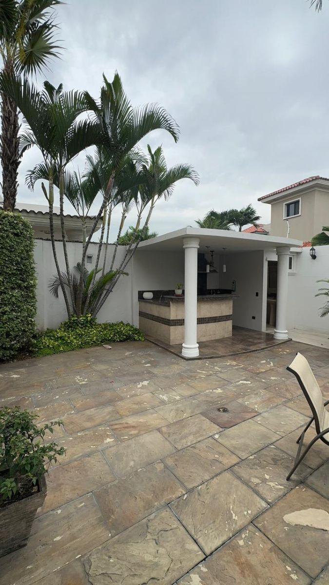 Samborondon Km 8 Laguna del Sol Hermosa Casa en Venta!, Guayas — imagen 5