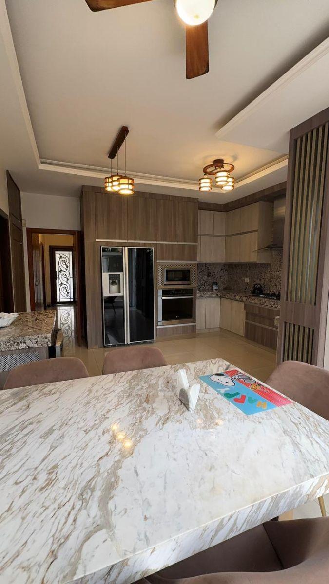 Samborondon Km 8 Laguna del Sol Hermosa Casa en Venta!, Guayas — imagen 3