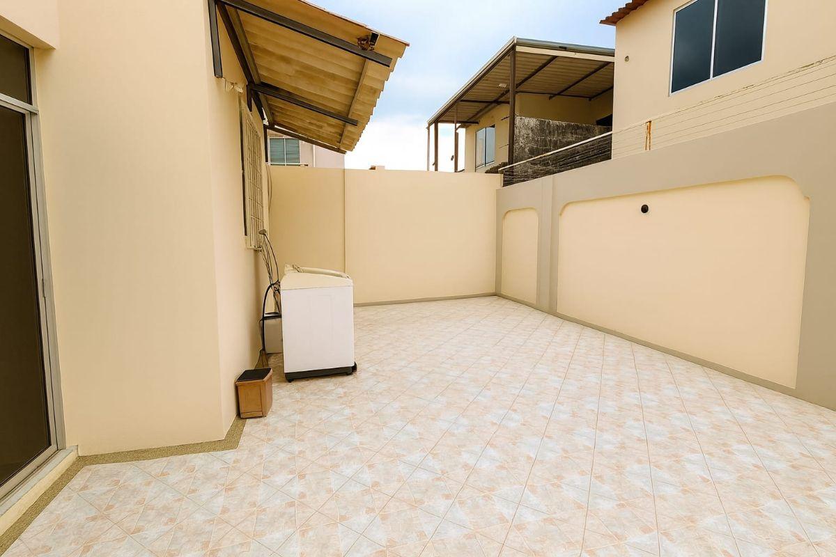 Venta Casa - Urbanizaciòn Cataluña - 3 Dorm. - (Wyf), Guayas — imagen 5