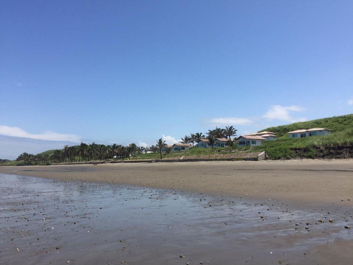 Venta Terreno con Hotel en Operación y Proyecto de Vivienda - Cojimies, Manabí — imagen 9