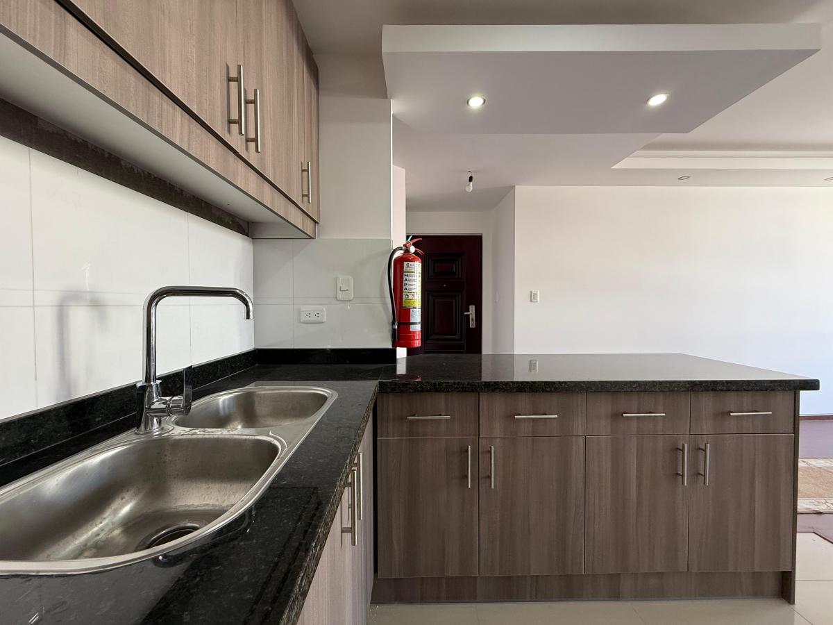 Departamento en Venta, Urb. Jardines de Amagasí — imagen 3
