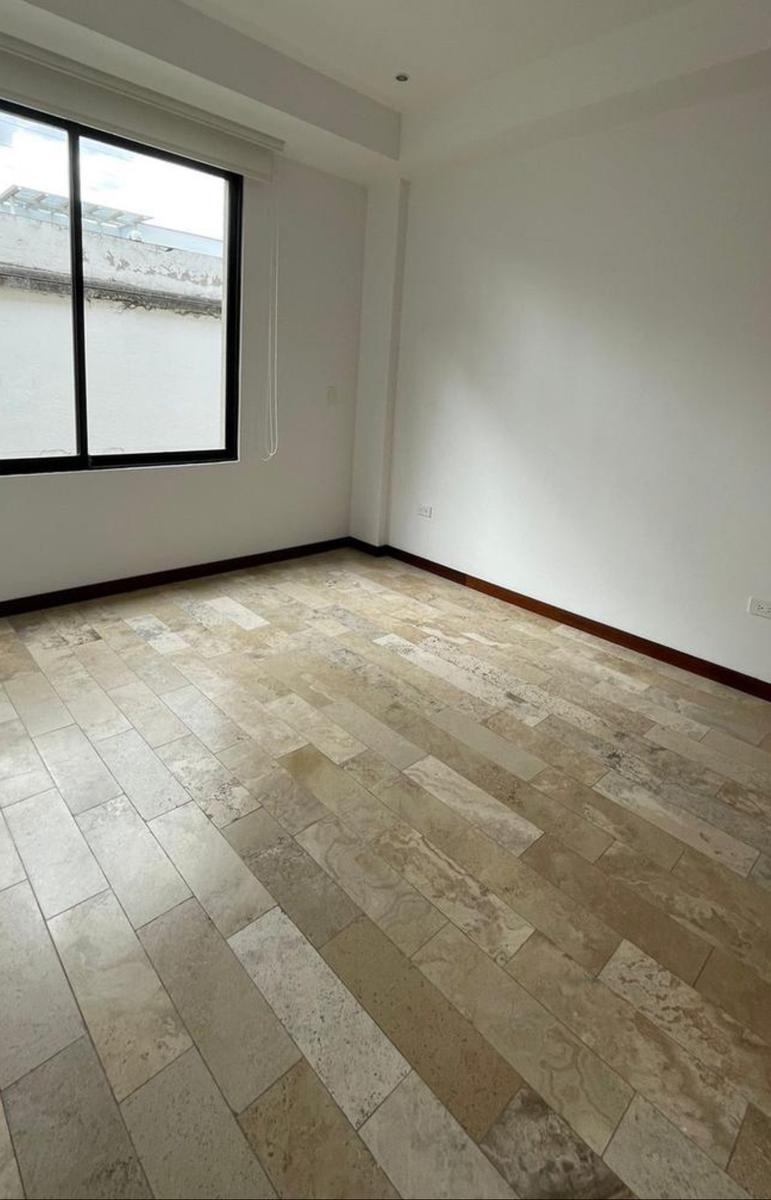 Cumbaya Departamento de Venta Sector Cerveceria — imagen 5