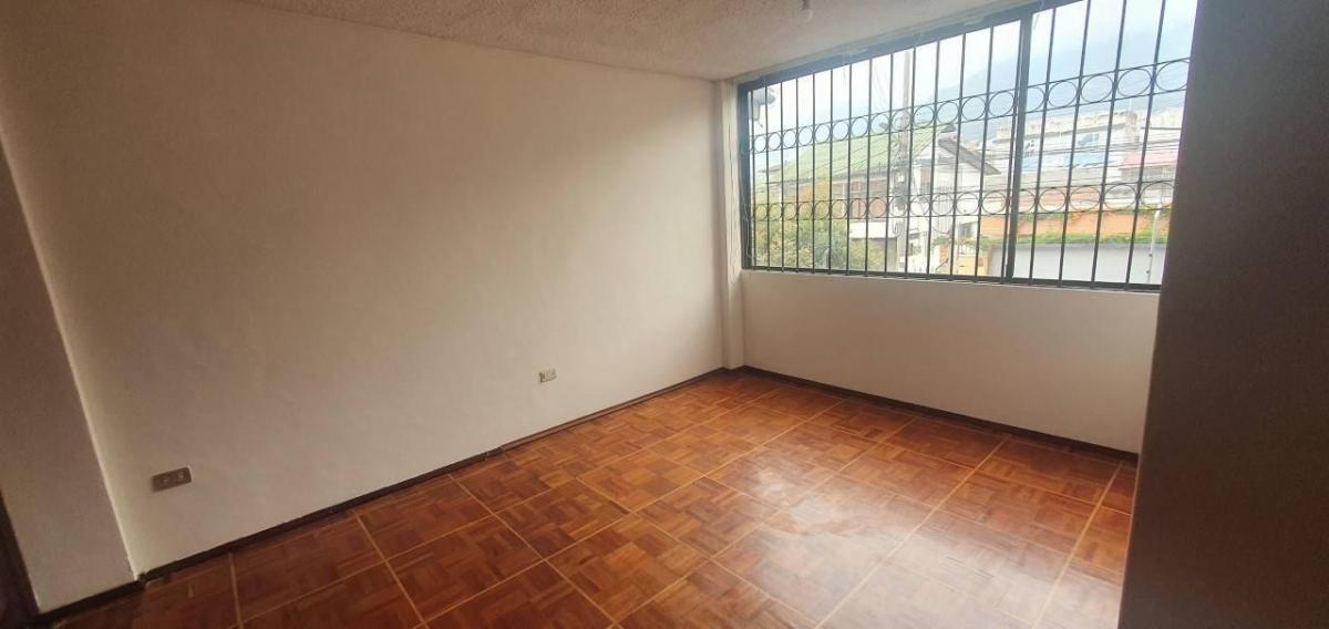 Se Vende Casa Sector Jipijapa — imagen 4