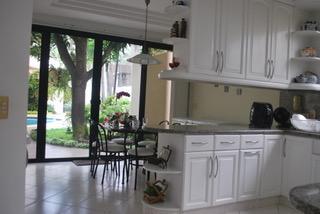 Venta Lujosa Casa Urbanización Los Olivos Ceibos con Piscina (Gim), Guayas — imagen 4