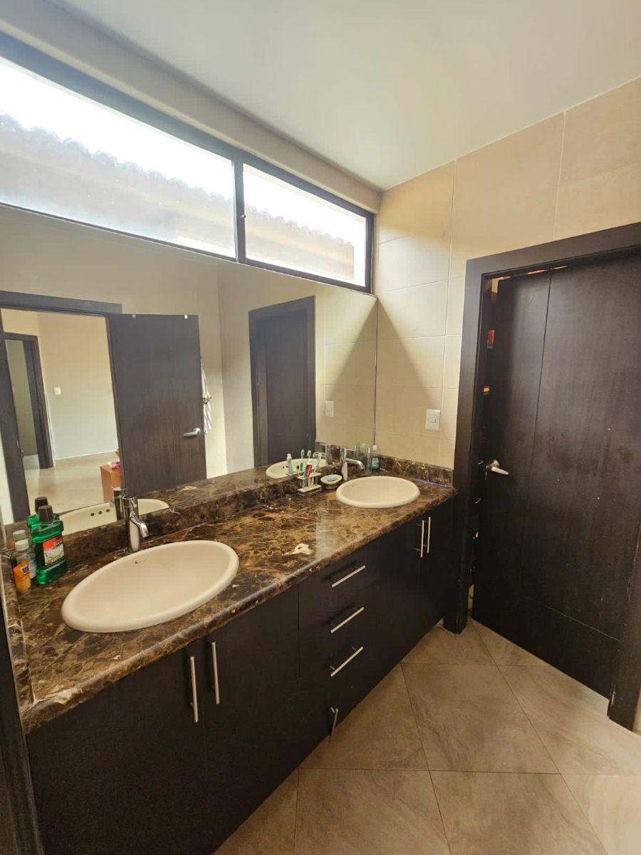 7320.urb. Maralago - Samborondon, Casa en Venta 4 Dorm. $275.000. Guayas — imagen 5