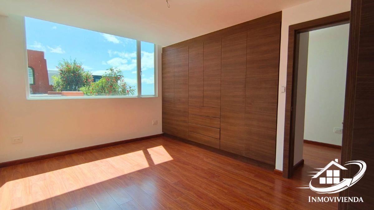 San Juan de Cumbayá, Departamento Tipo Casa Dúplex, Tres Dorm. — imagen 5
