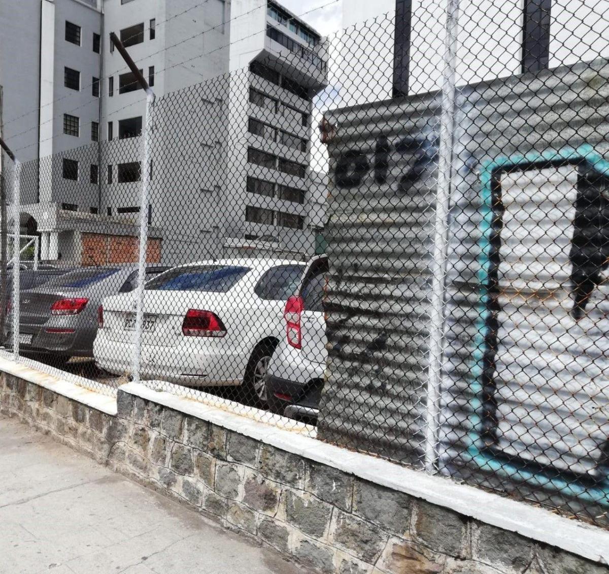 Terreno 1123 m Sector Clinica Pichincha — imagen 4
