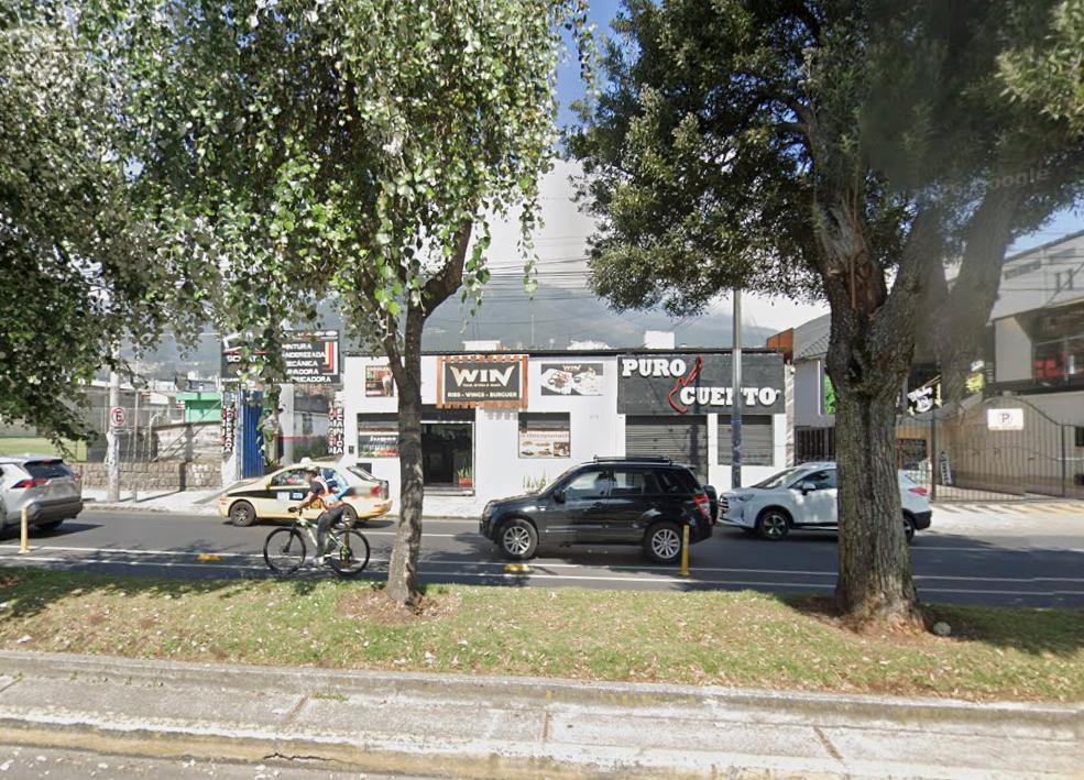 Terreno Comercial en Venta – Av Amazonas y Gaspar de Villarroel — imagen 3