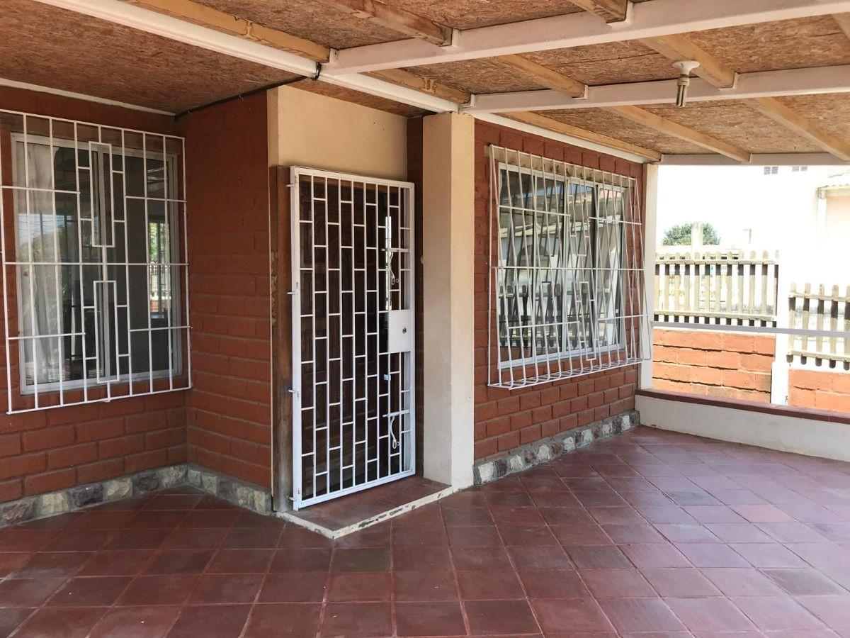 Casa en Venta, de Dos Pisos Cerca Al Mar, Guayas — imagen 5