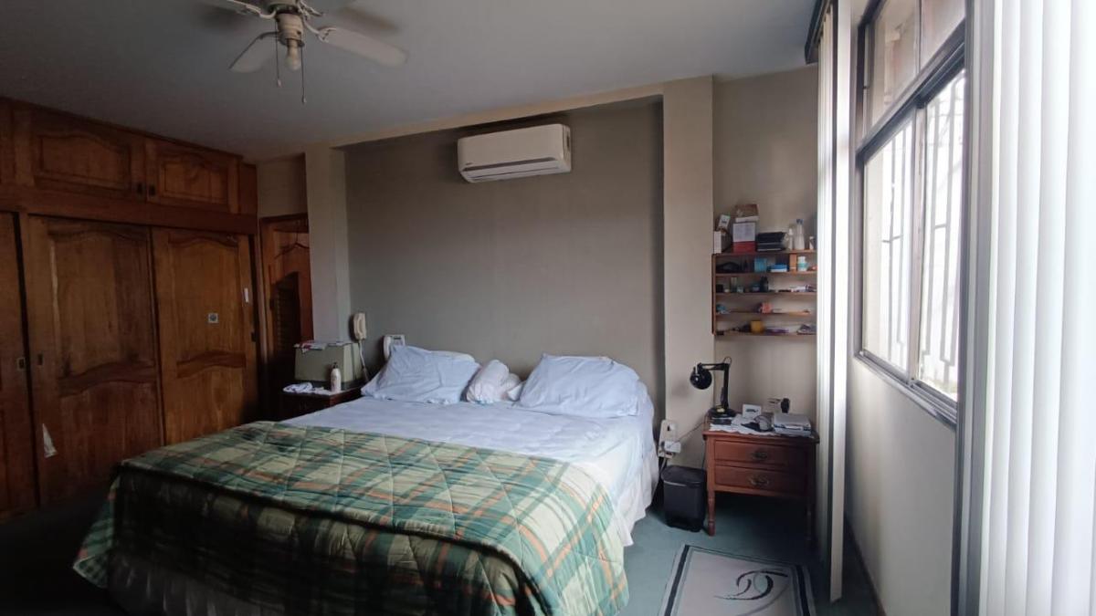 En Venta Casa Rentera con Piscina - Cdla Albatros - Kennedy (Alexca), Guayas — imagen 5