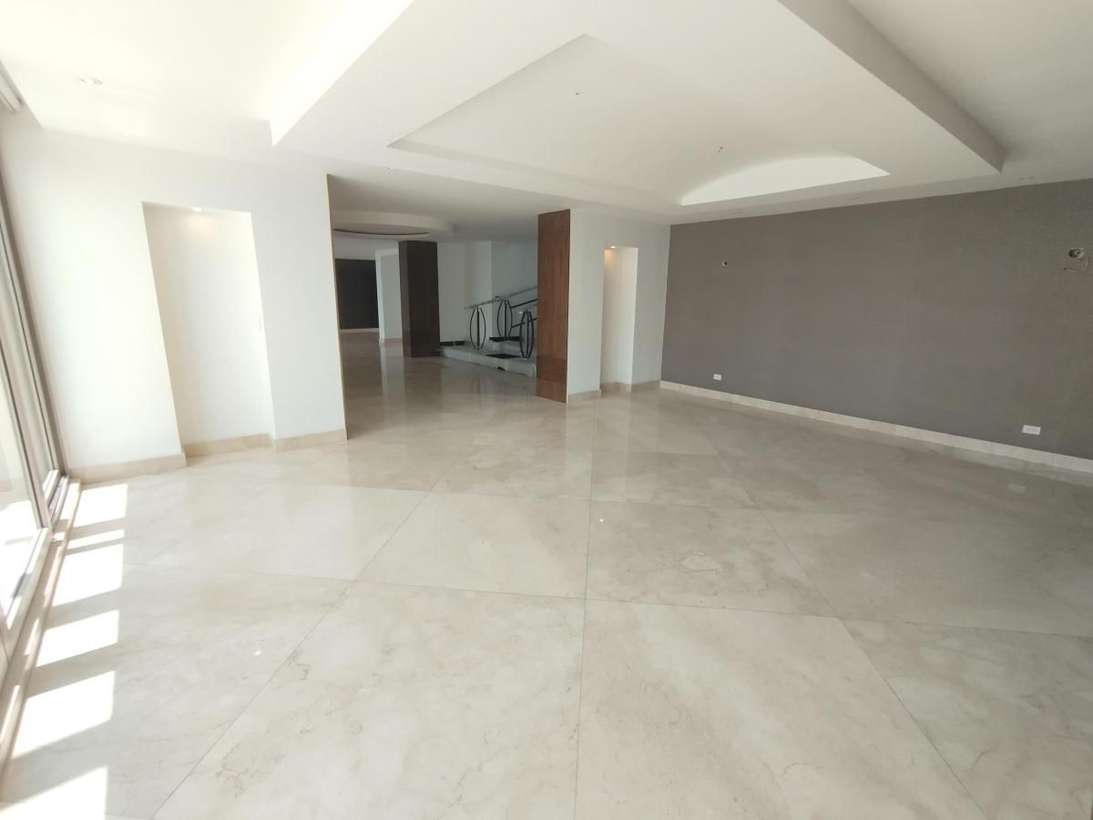 C/ Sierra del Moral, Penthouse de 646 m² en Venta, a Estrenar — imagen 5