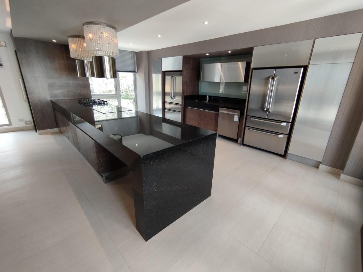 C/ Sierra del Moral, Penthouse de 646 m² en Venta, a Estrenar — imagen 3