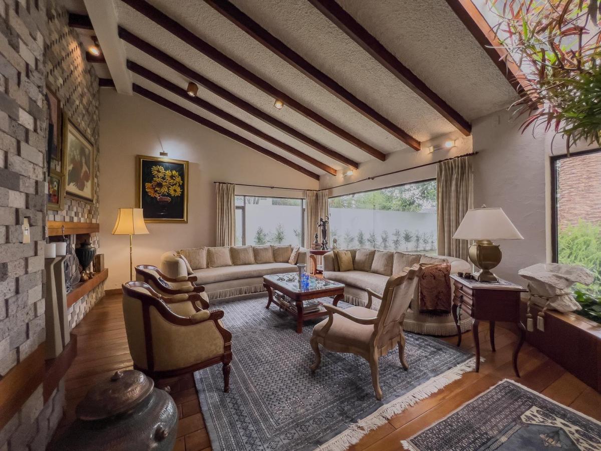 Casa de Venta Ubicada Dentro de Urbanización Muy Segura y Exclusiva, Sector Colegio Menor — imagen 4