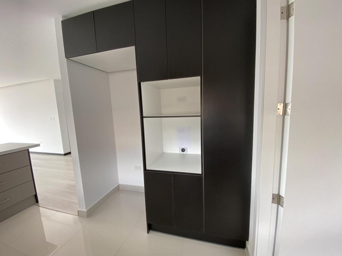 Departamento de Venta 3 Dorm. en Monteserrín, Quito — imagen 4